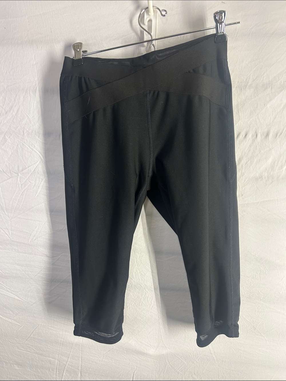 Athleta Black Cropped Performance Leggings with Cross-Over Waistband